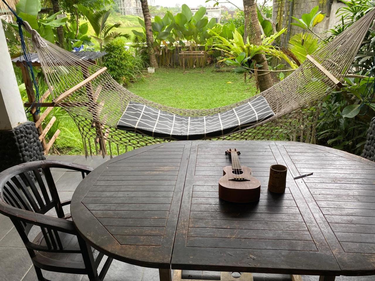 Medewi Good Vibes Stay&Surf Jembrana  ภายนอก รูปภาพ